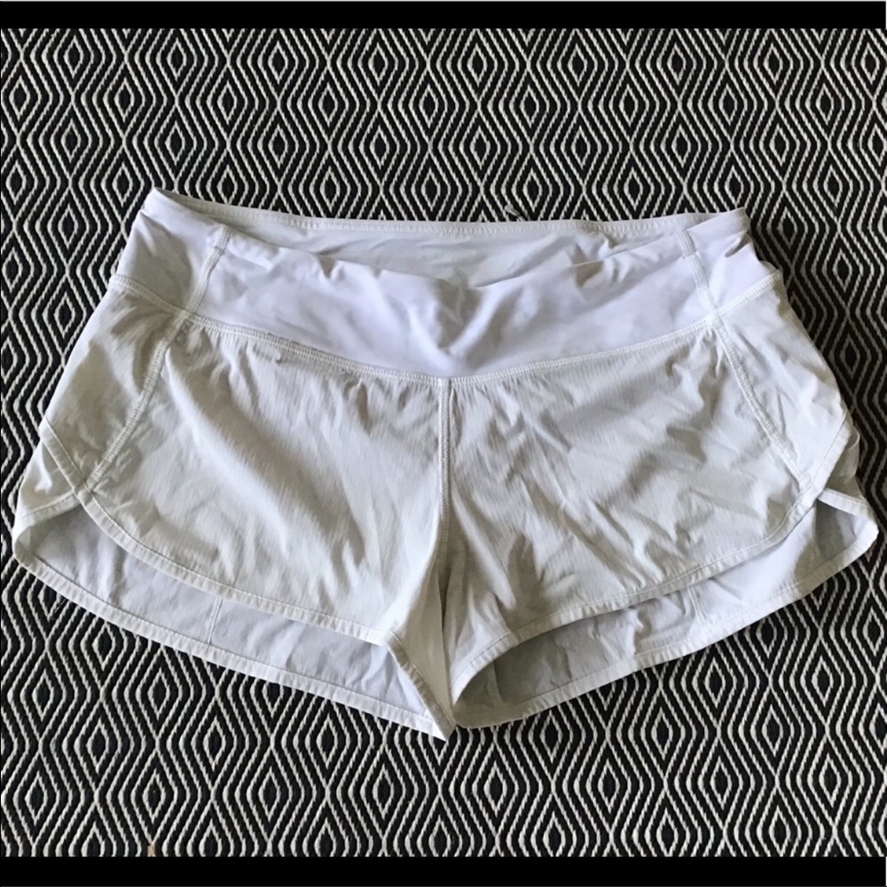 White lululemon shorts